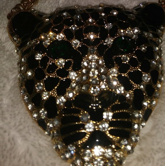 Gorgeous Gold Tone Embellished Leopard Necklace🌷 - Picture 2 of 5